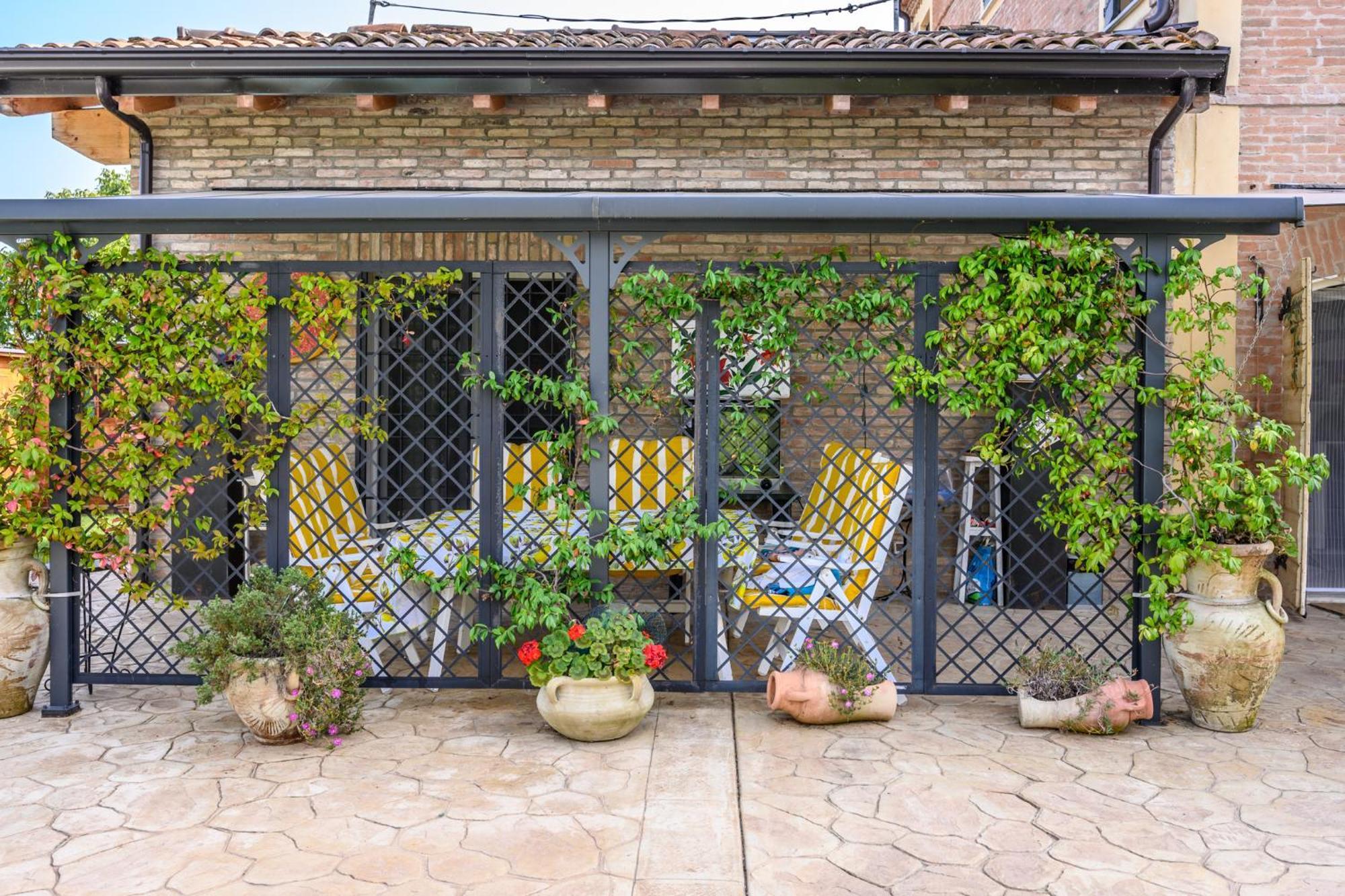 La Casa Di Valeria - Modena Bed & Breakfast Exterior photo